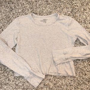 Old Navy Cropped Tan/Beige Long Sleeve Tee